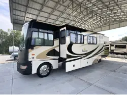 2009 FLEETWOOD BOUNDER 35E