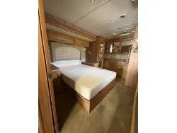 2009 FLEETWOOD BOUNDER 35E