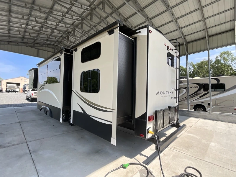 2017 KEYSTONE MONTANA HIGH COUNTRY 340BH