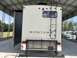 2017 KEYSTONE MONTANA HIGH COUNTRY 340BH