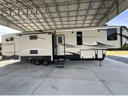 2017 KEYSTONE MONTANA HIGH COUNTRY 340BH