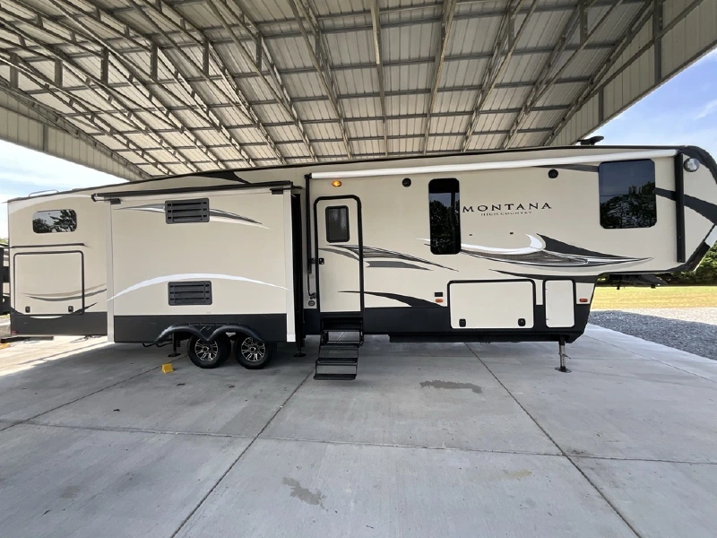 2017 KEYSTONE MONTANA HIGH COUNTRY 340BH