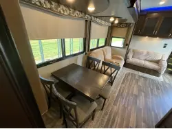 2017 KEYSTONE MONTANA HIGH COUNTRY 340BH