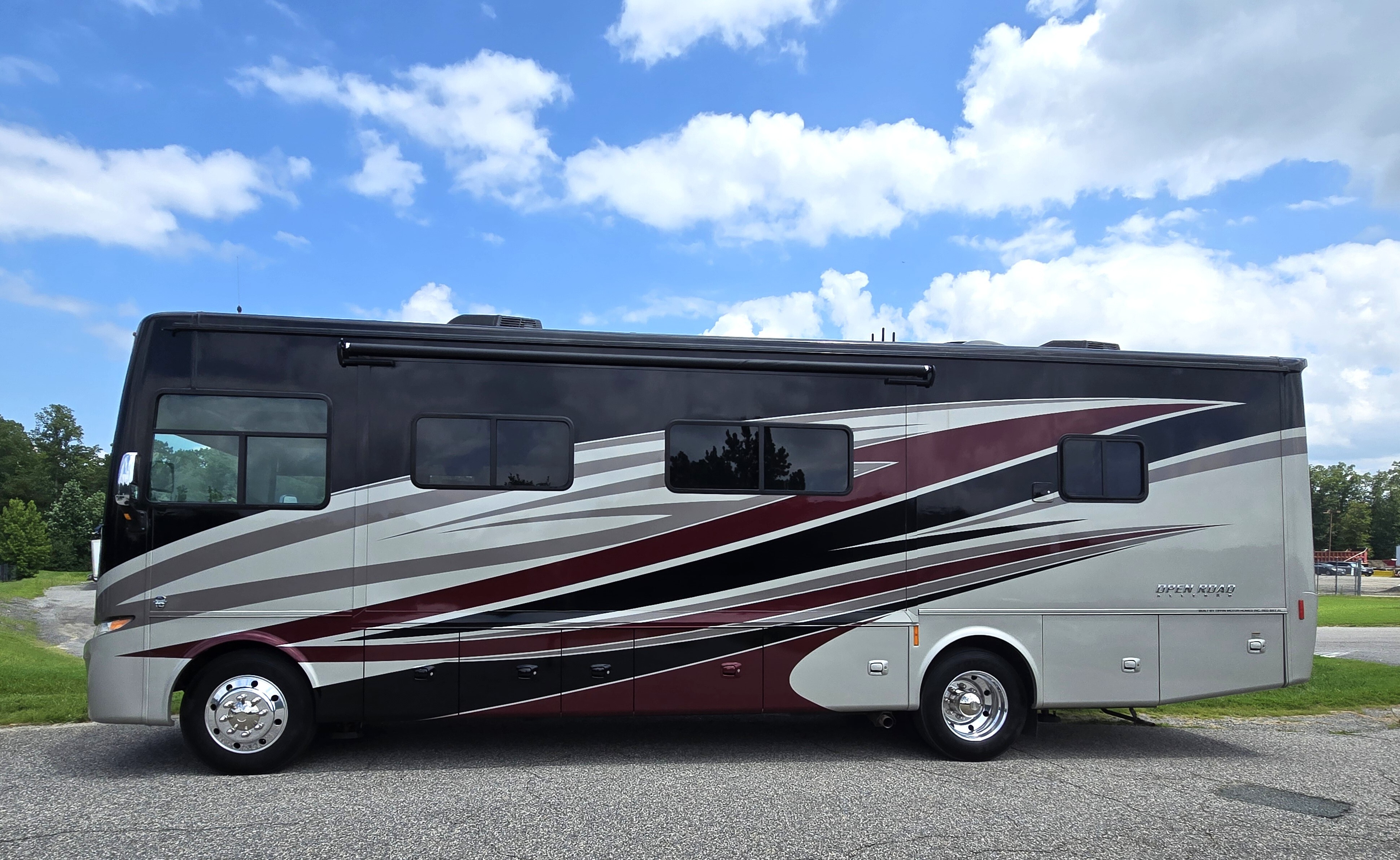 2018 Tiffin Motorhomes ALLEGRO OPEN ROAD 32SA in ashland VA