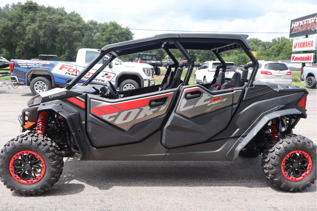 A photo of this 2026 CFMOTO ZForce 950 Sport-4