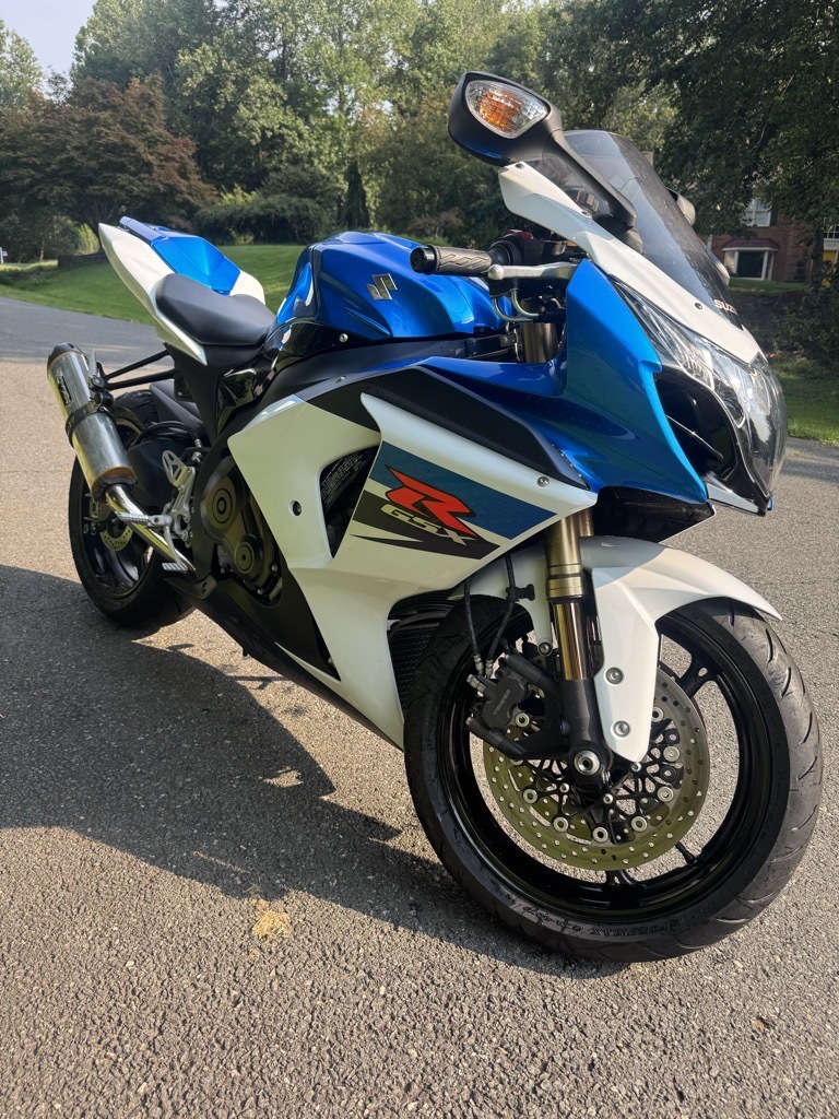 2011 Suzuki GSX-R 1000 1000 in Strasburg, VA