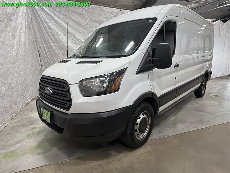 2019 FORD TRANSIT 250 in Bethany, CT