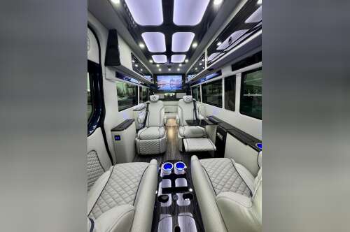 2026 Ogv Luxury Coach V-DRIVE 10RJA 170E AWD in fort wayne IN
