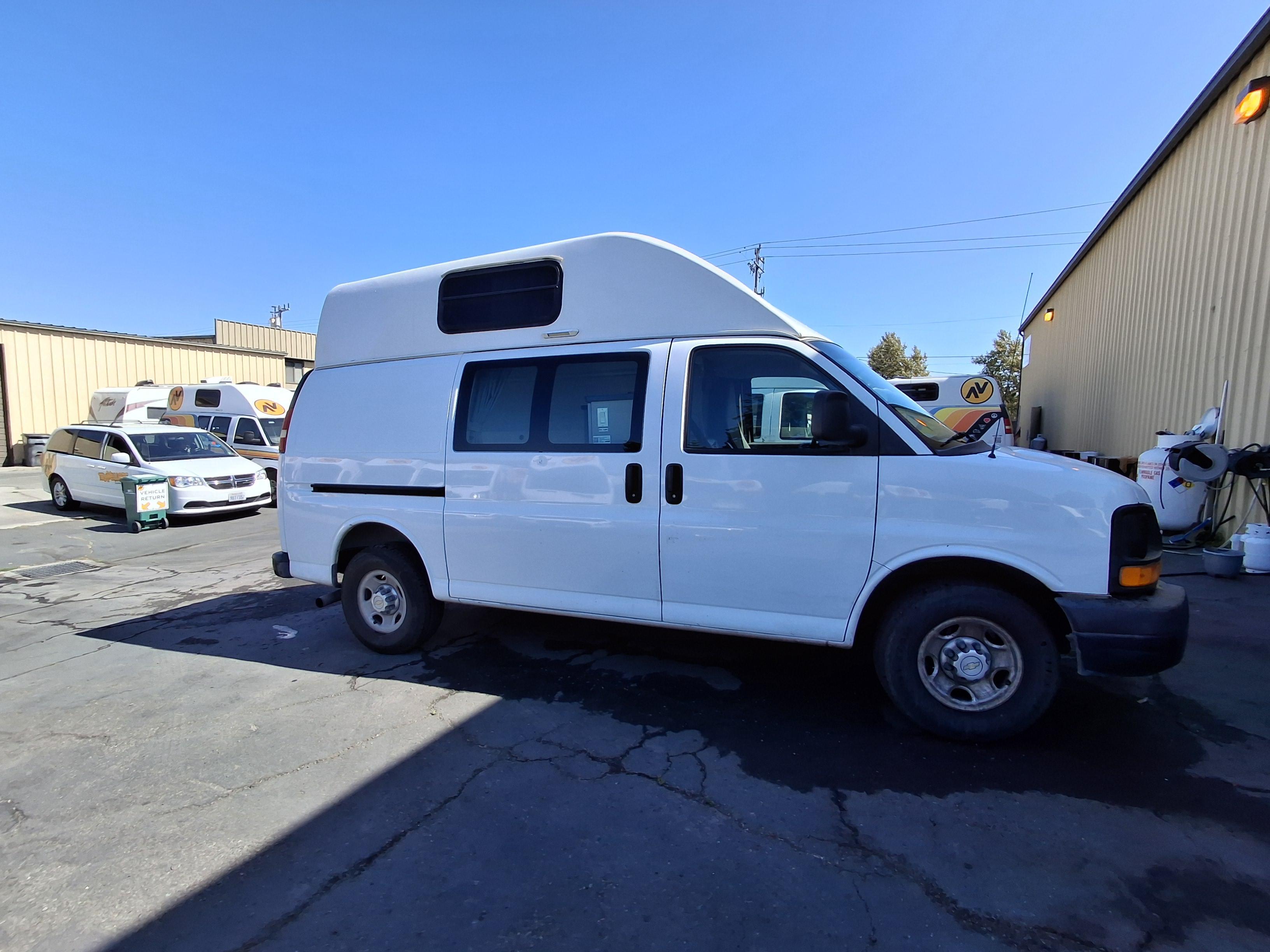 2014 Chevrolet EXPRESS 2500 EXPLORER CONVERSION Conversion Van RV