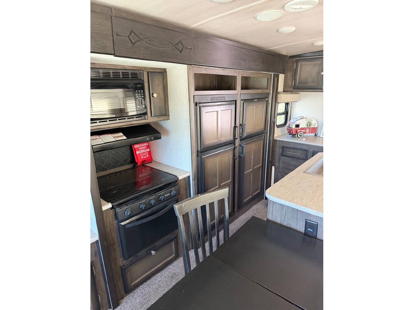 A photo of this 2019 Heartland Mallard 335
