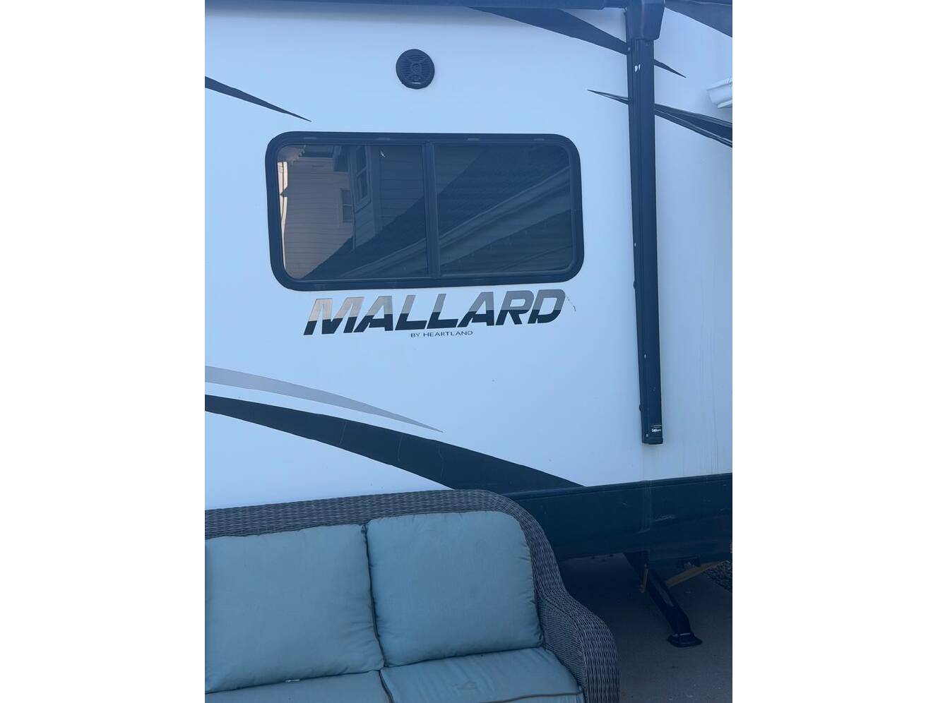 A photo of this 2019 Heartland Mallard 335
