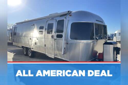 2024 Airstream Classic 30RB TWIN in buda TX