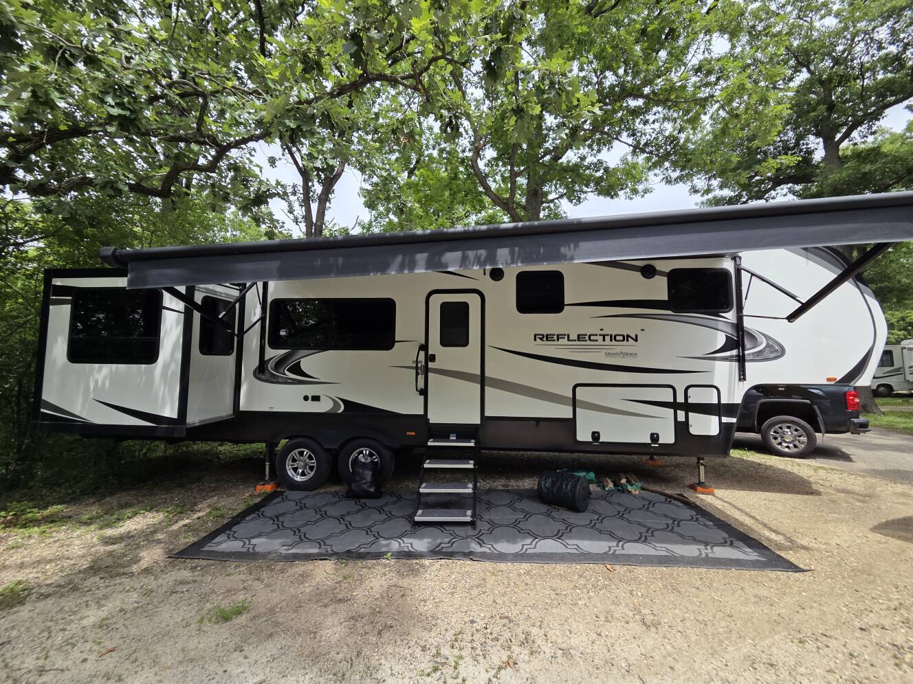 A photo of this 2022 Grand Design REFLECTION 340RDS