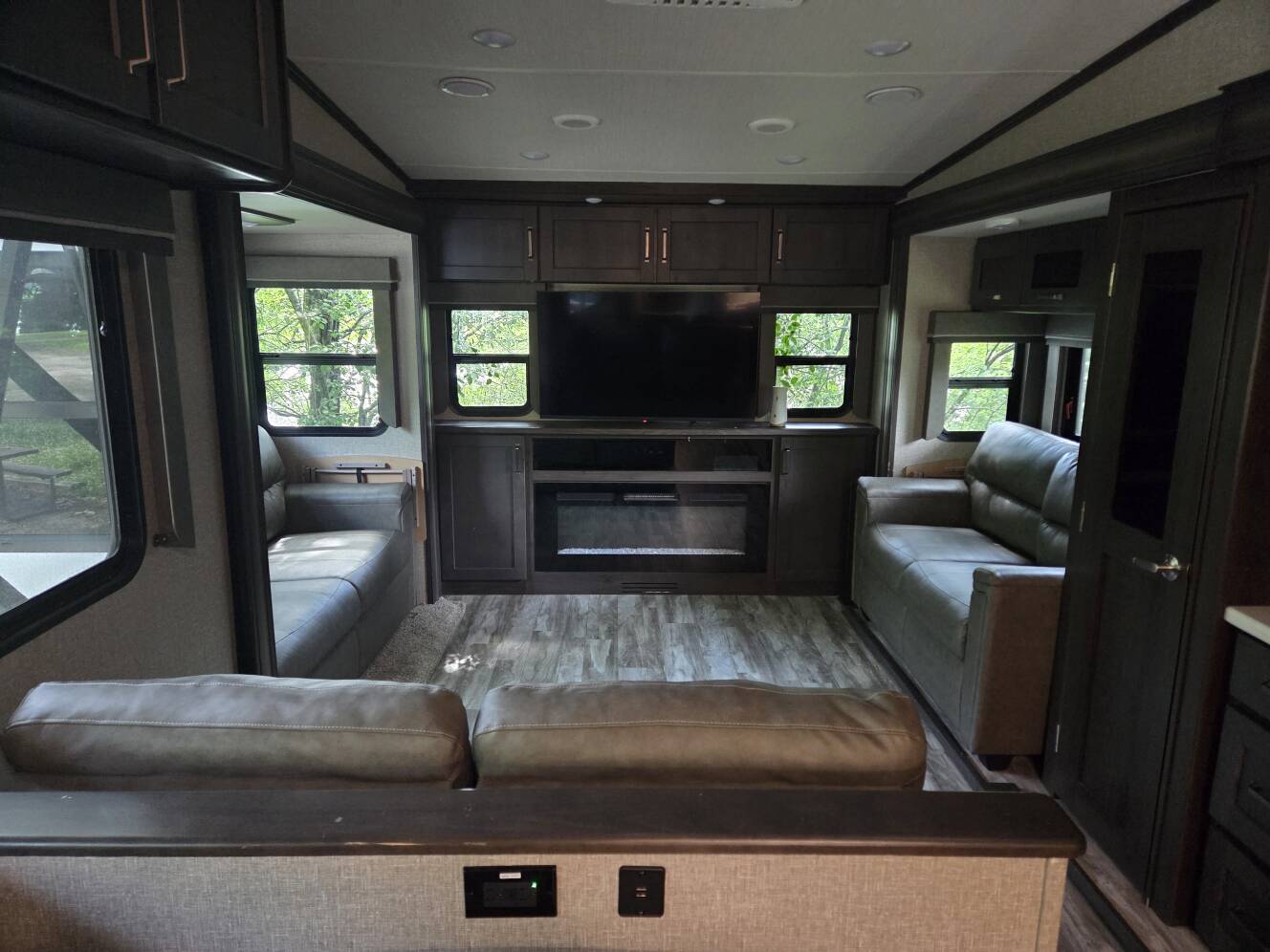 A photo of this 2022 Grand Design REFLECTION 340RDS