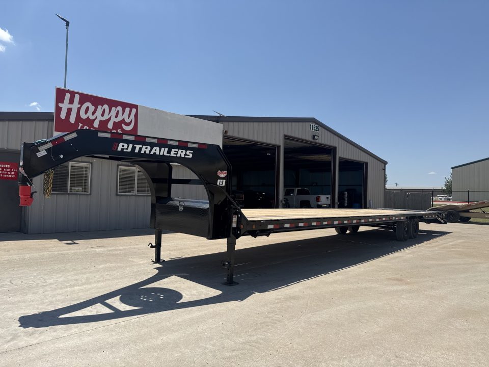 2027 PJ Trailers LS in Krum, TX