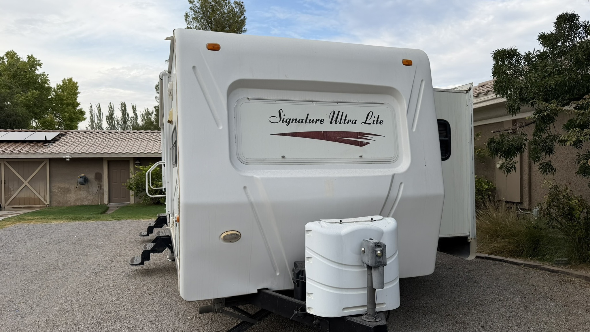 2010 Forest River ROCKWOOD SIGNATURE ULTRA LITE 8315BSS in las vegas NV