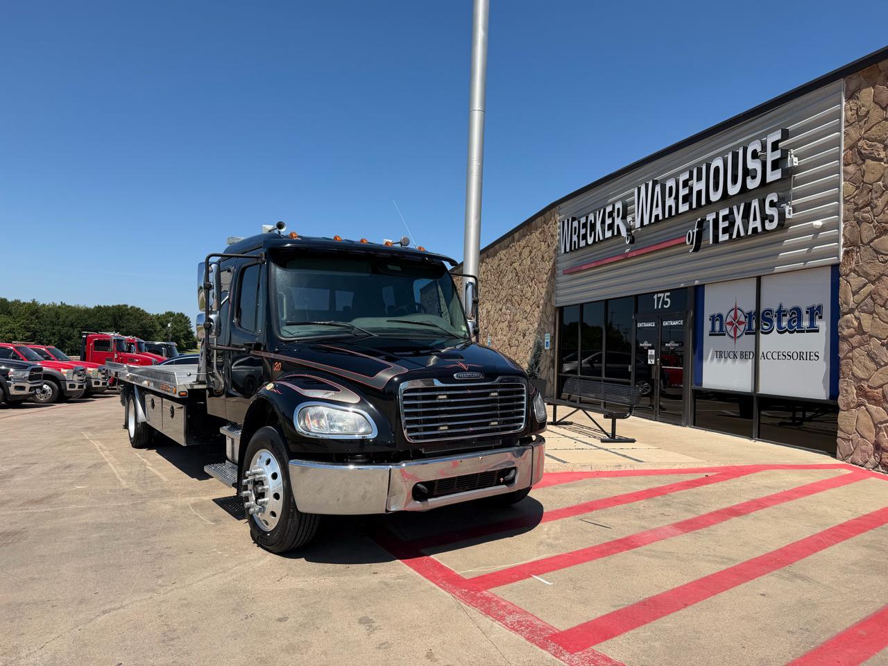 2020 FREIGHTLINER BUSINESS CLASS M2 106 in Garland, TX