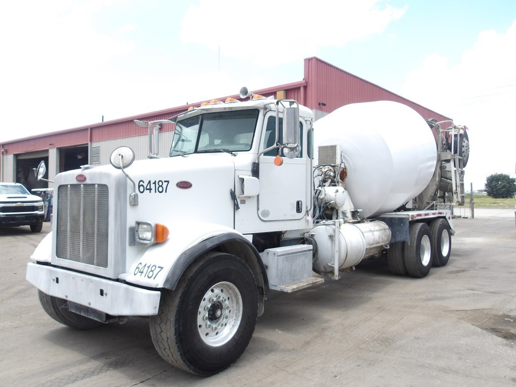 2014 PETERBILT 365 in Houston, TX