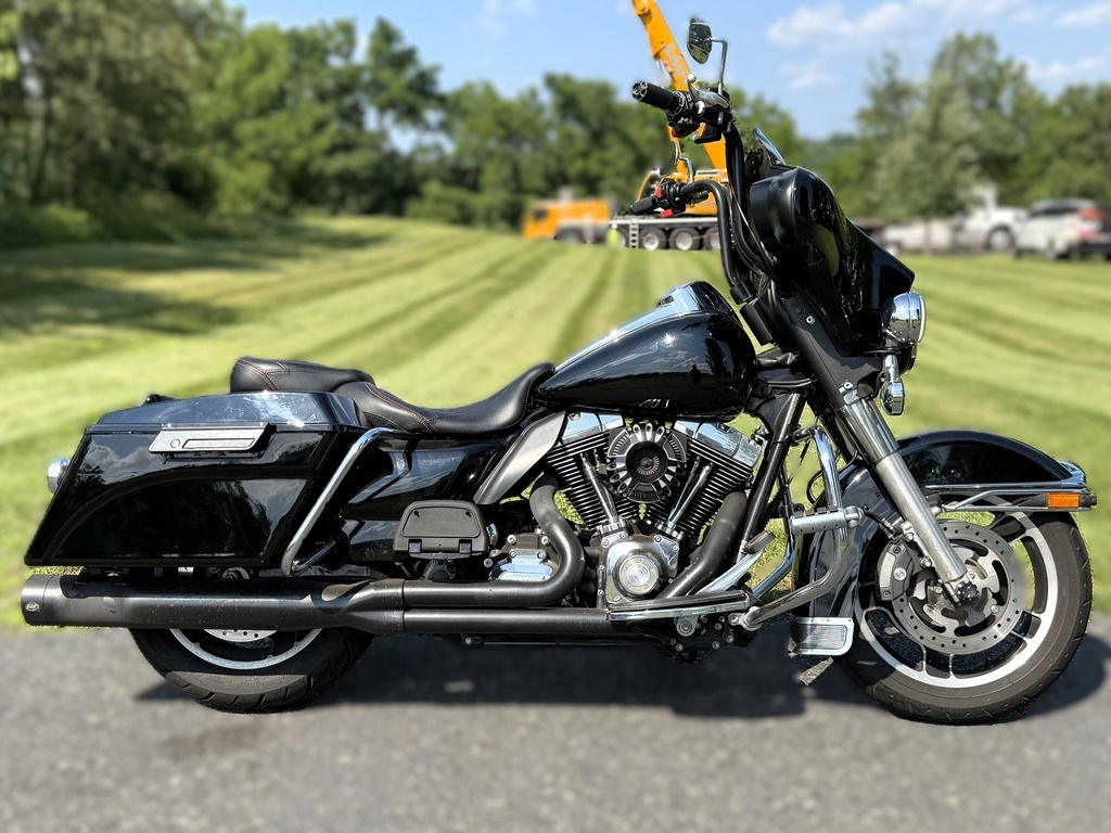 2013 Harley-Davidson Touring Electra Glide Classic CLASSIC in Zieglerville, PA