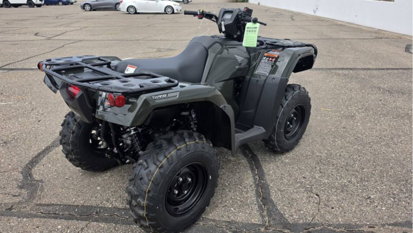 A photo of this 2027 Honda FourTrax Foreman Rubicon 4x4 EPS