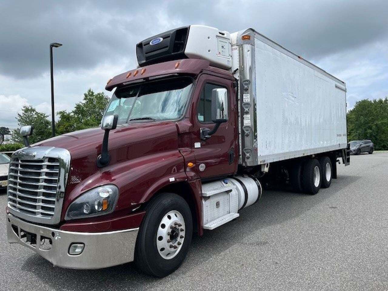 2017 FREIGHTLINER CASCADIA 125 in Swedesboro, NJ