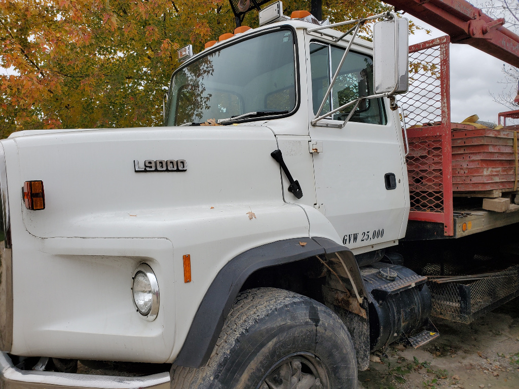 1988 FORD L9000 in Madison, WI