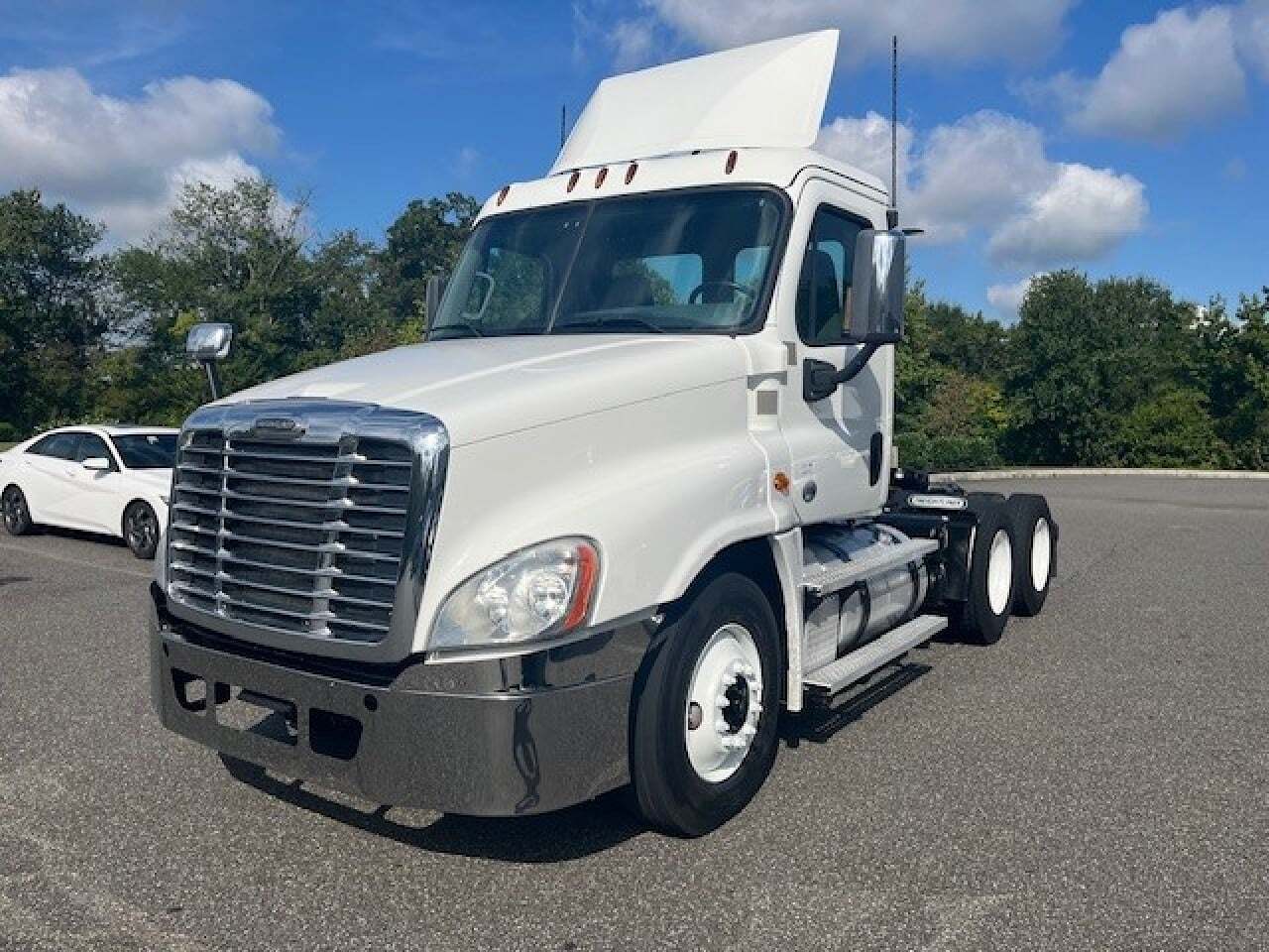 2020 FREIGHTLINER CASCADIA 125 in Swedesboro, NJ