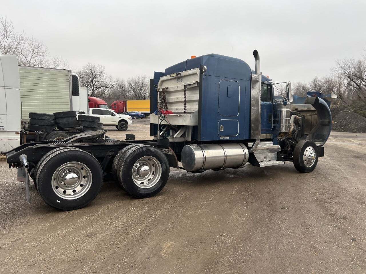 2004 KENWORTH W900 in Fort Worth, TX