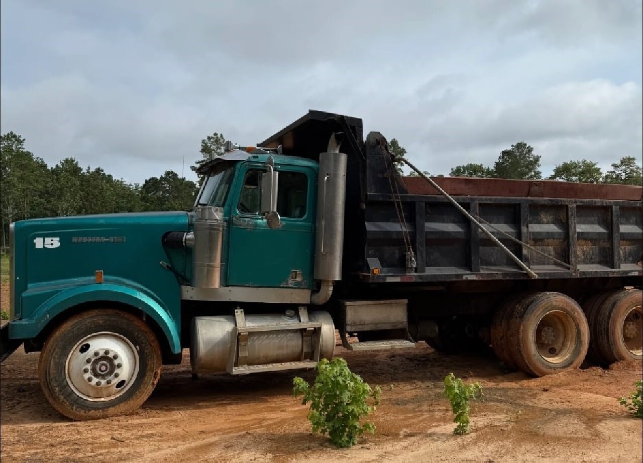 1998 WESTERN STAR 4900 in Houston, TX