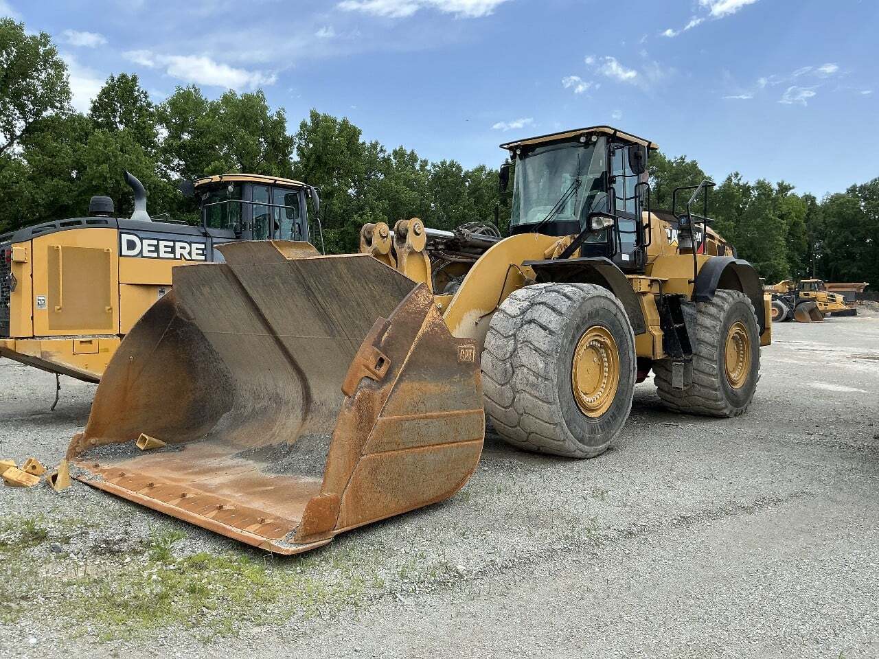 2017 CAT 982M in Saint Louis, MO