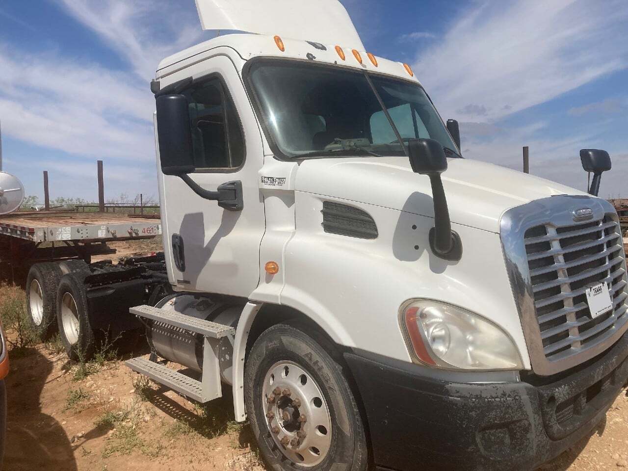 2007 FREIGHTLINER COLUMBIA in Plainview, TX