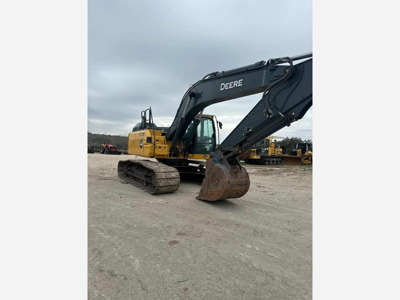 2022 JOHN DEERE 250G LC in Midland, TX