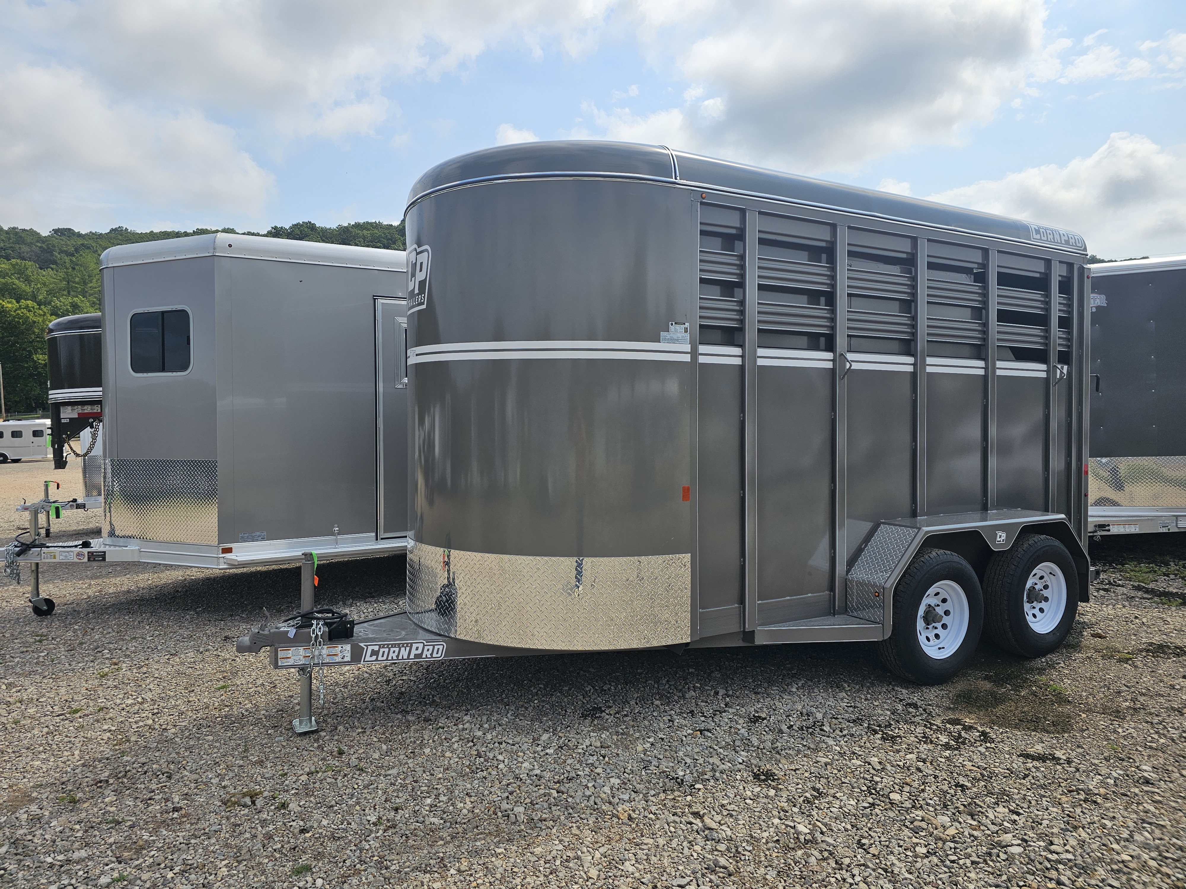 2026 CornPro Trailers 14' 2 Horse Slant Load in Athens, OH