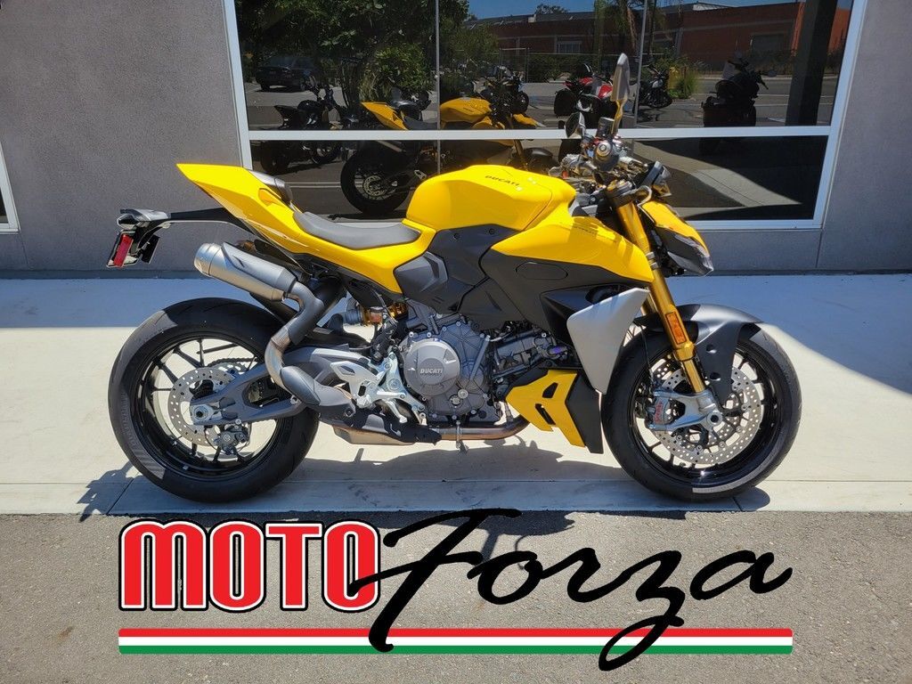 2026 Ducati Streetfighter V2 S Ducati Yellow V2 S in Escondido, CA
