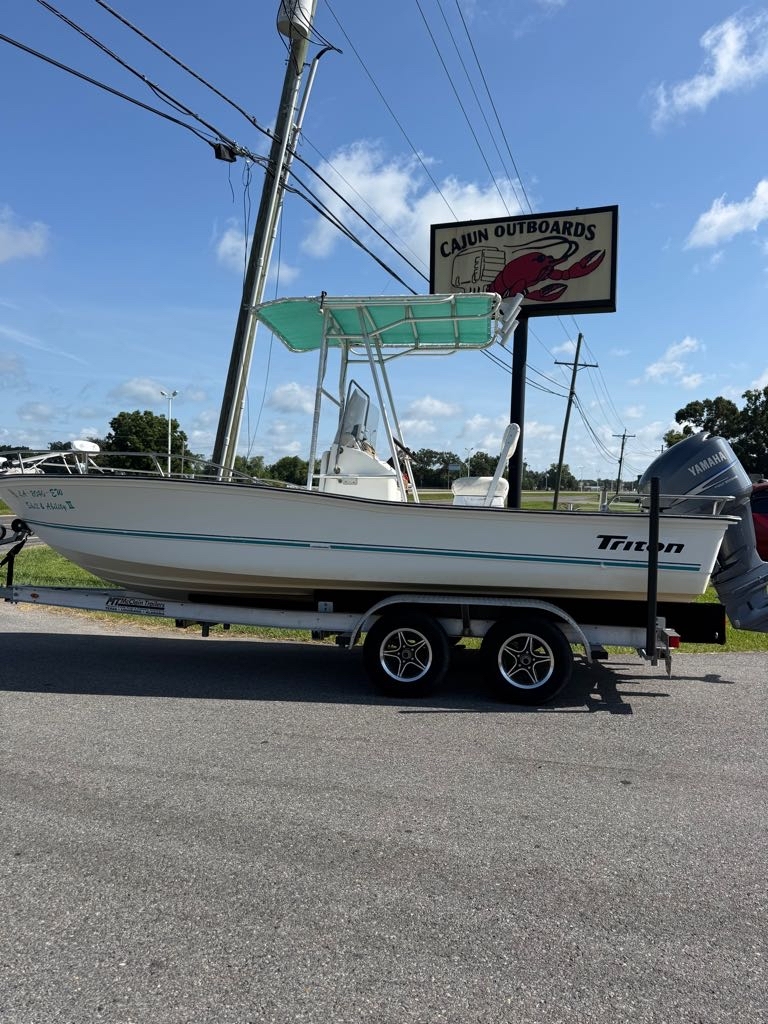 1997 Triton Boats 22 sv/dv 178 DV in addis LA
