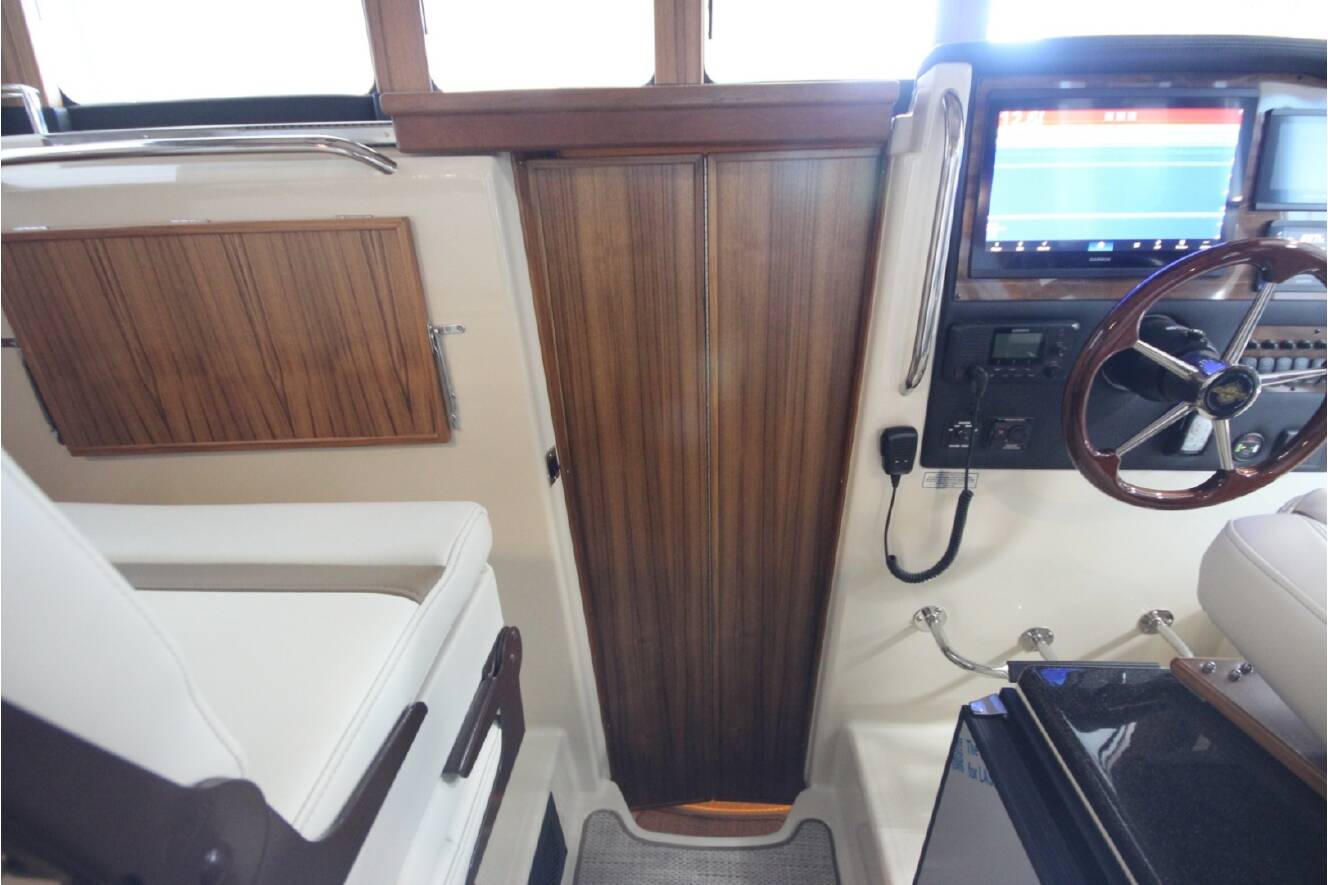 A photo of this 2026 Ranger Tugs R-31 Command Bridge Luxury Edition