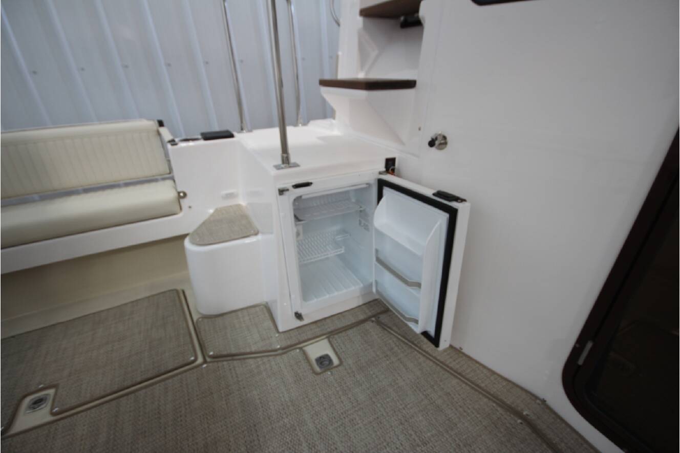A photo of this 2026 Ranger Tugs R-31 Command Bridge Luxury Edition
