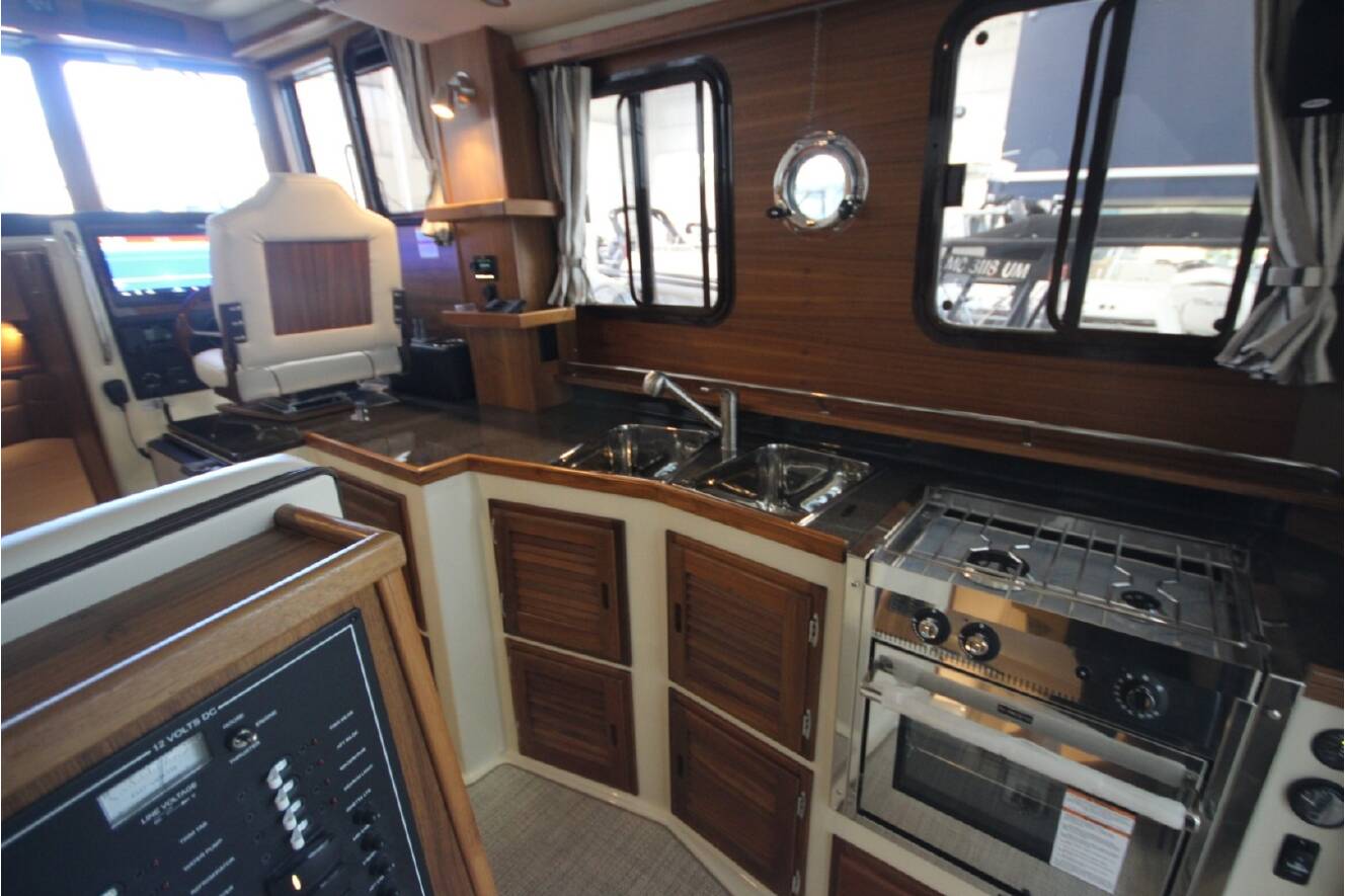 A photo of this 2026 Ranger Tugs R-31 Command Bridge Luxury Edition