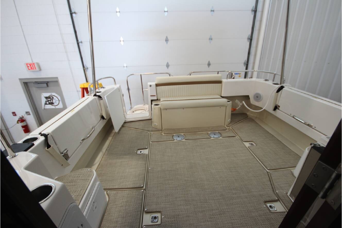 A photo of this 2026 Ranger Tugs R-31 Command Bridge Luxury Edition