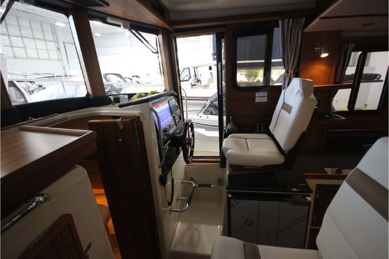 A photo of this 2026 Ranger Tugs R-31 Command Bridge Luxury Edition