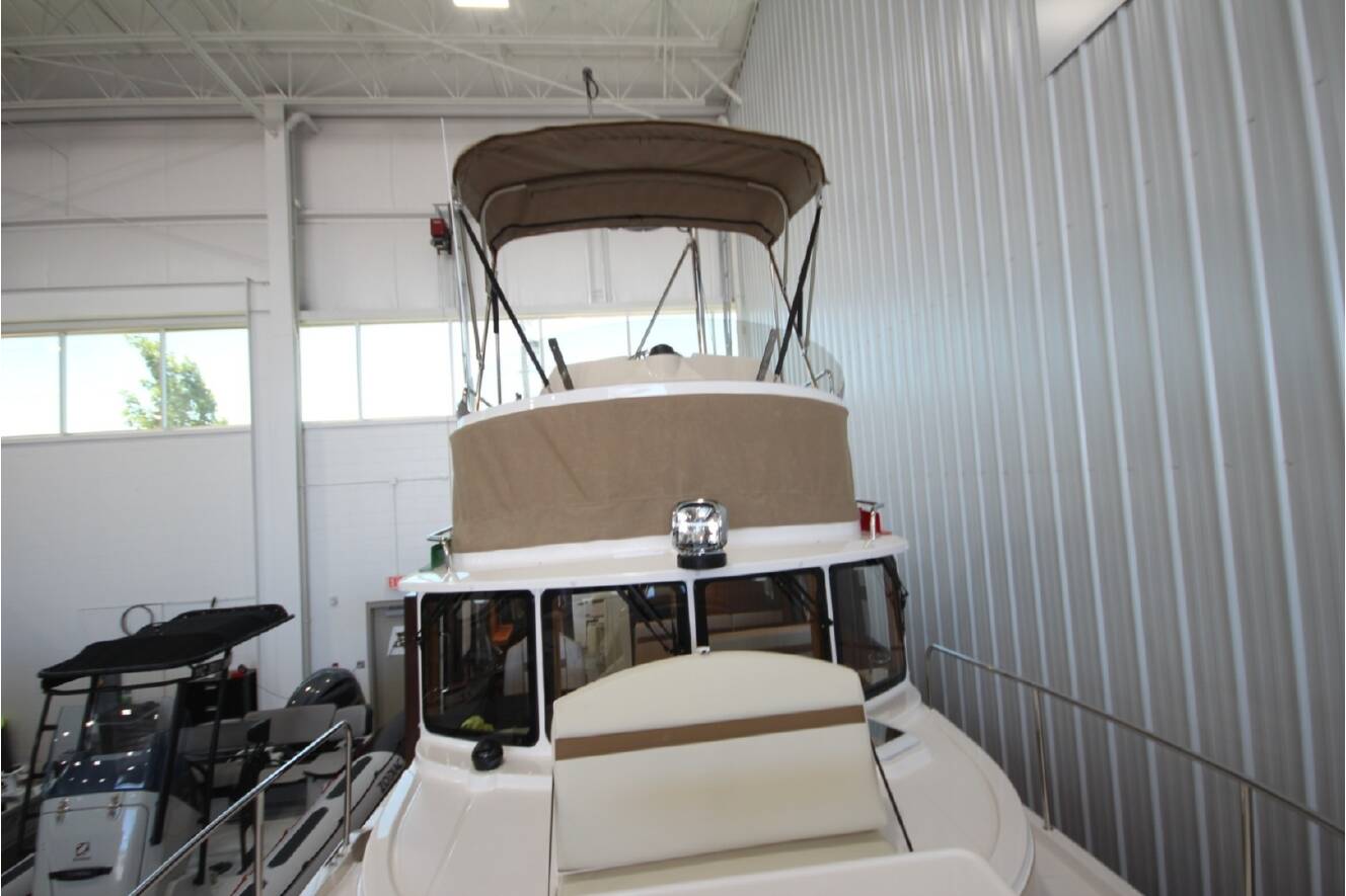 A photo of this 2026 Ranger Tugs R-31 Command Bridge Luxury Edition
