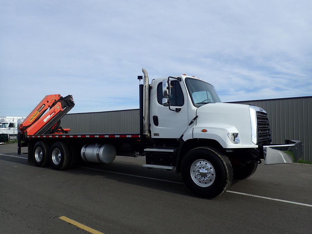 2015 FREIGHTLINER 108SD PALFINGER CRANE in Rice, MN