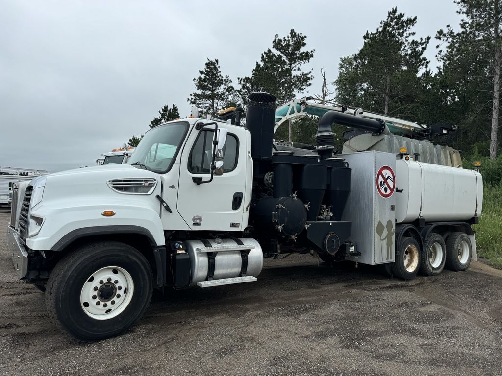 2015 FREIGHTLINER 114SD GRADALL VAC in Rice, MN