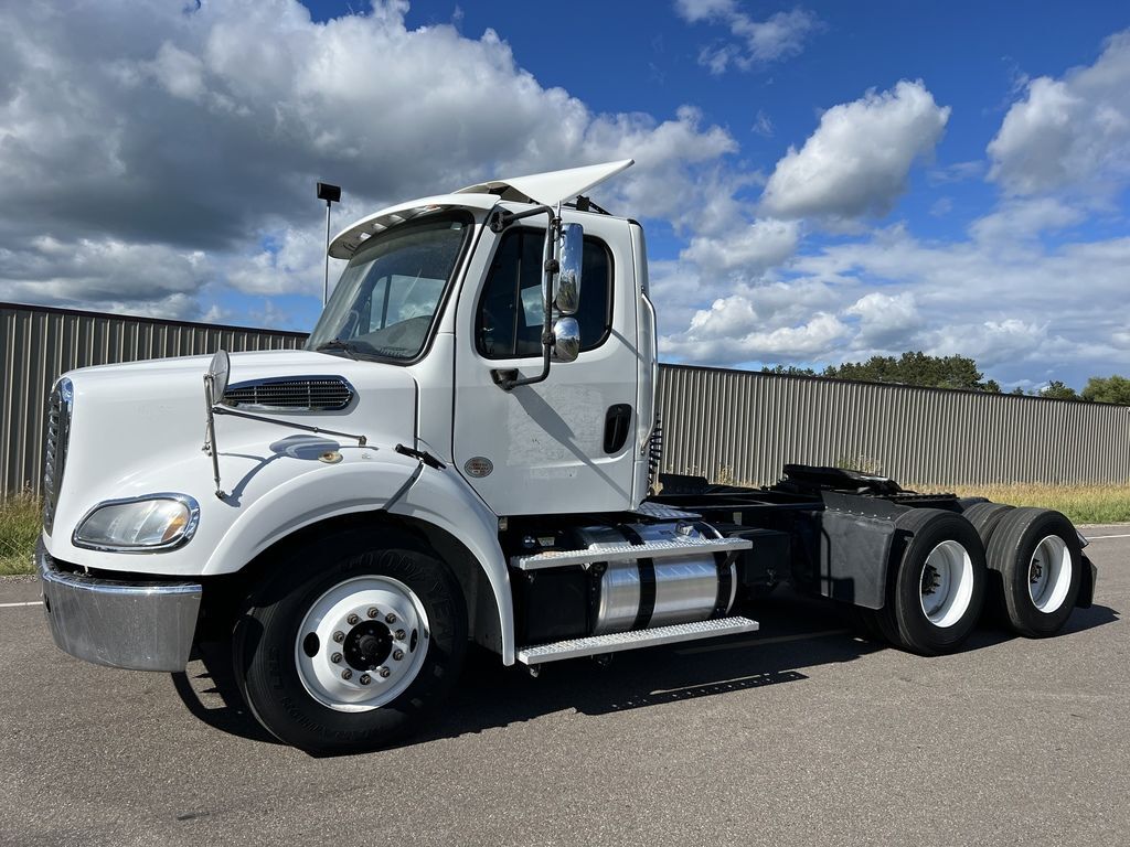 2015 FREIGHTLINER TRUCK TRACTOR in Rice, MN
