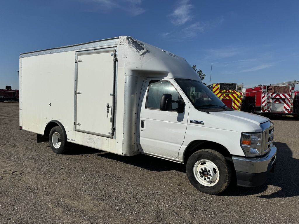 2022 FORD E-350 CUBE DELIVERY in Rice, MN
