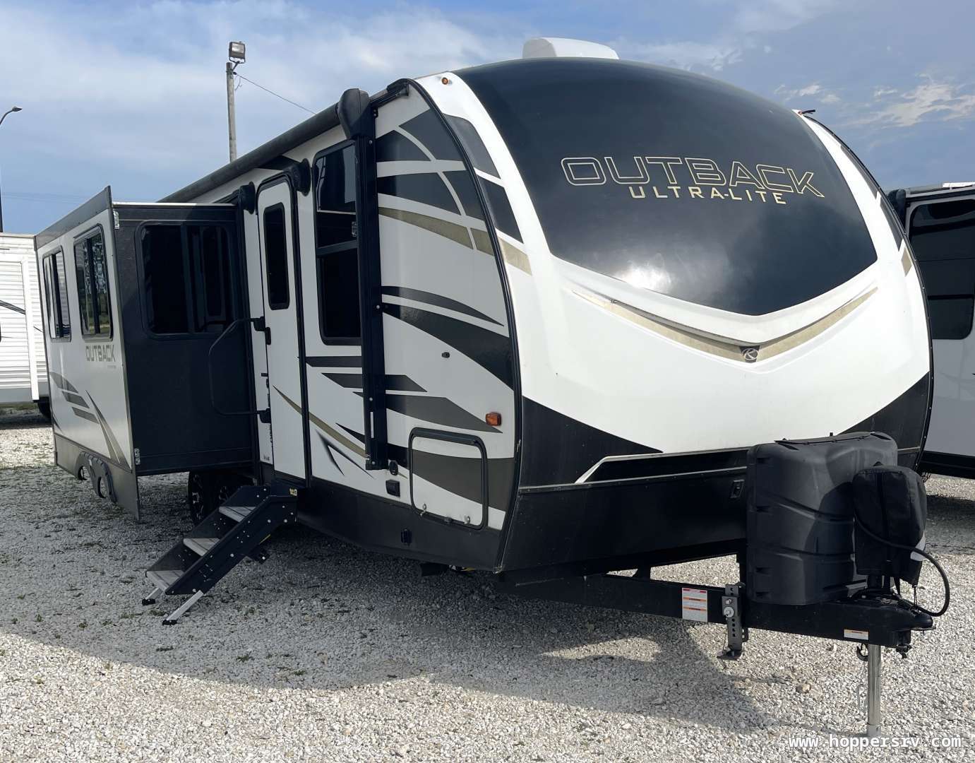 2021 Keystone Outback Ultra-Lite 260UML in jacksonville IL