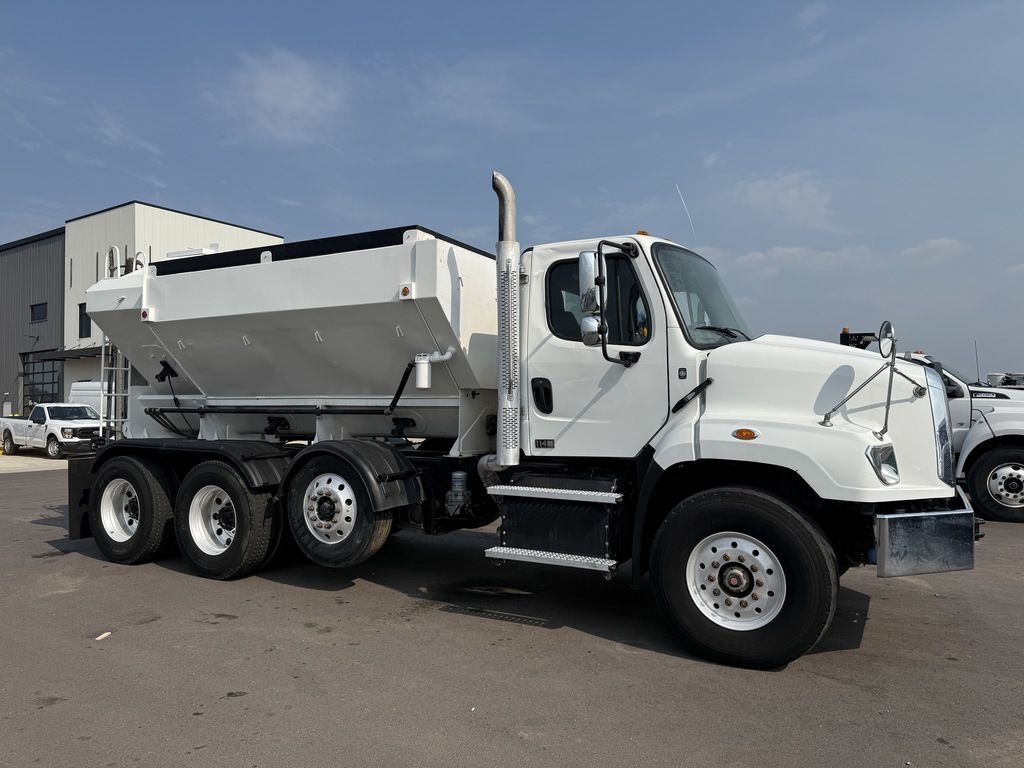 2021 FREIGHTLINER 114SD GUNITE in Rice, MN