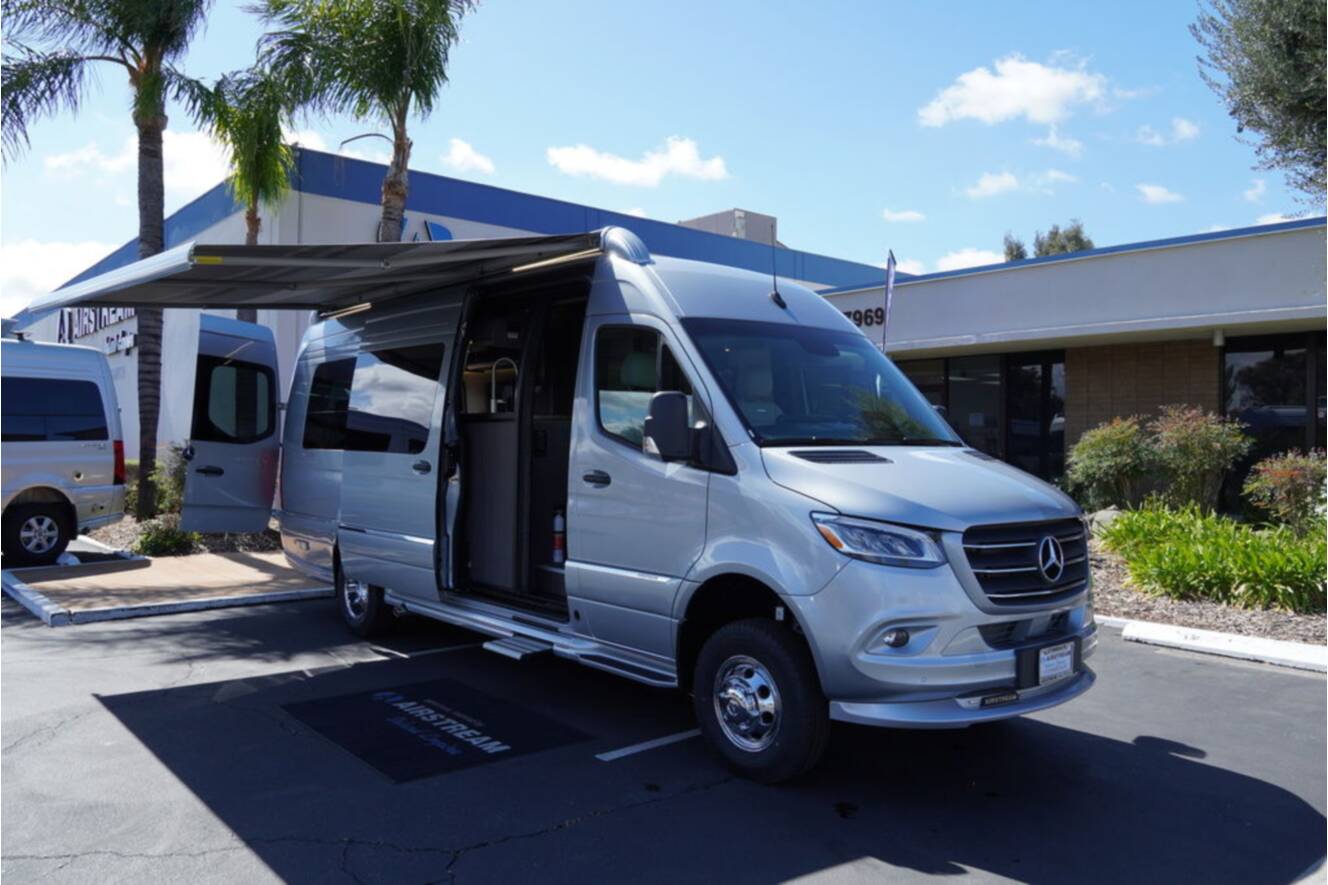 A photo of this 2025 Airstream Interstate 24GT AWD
