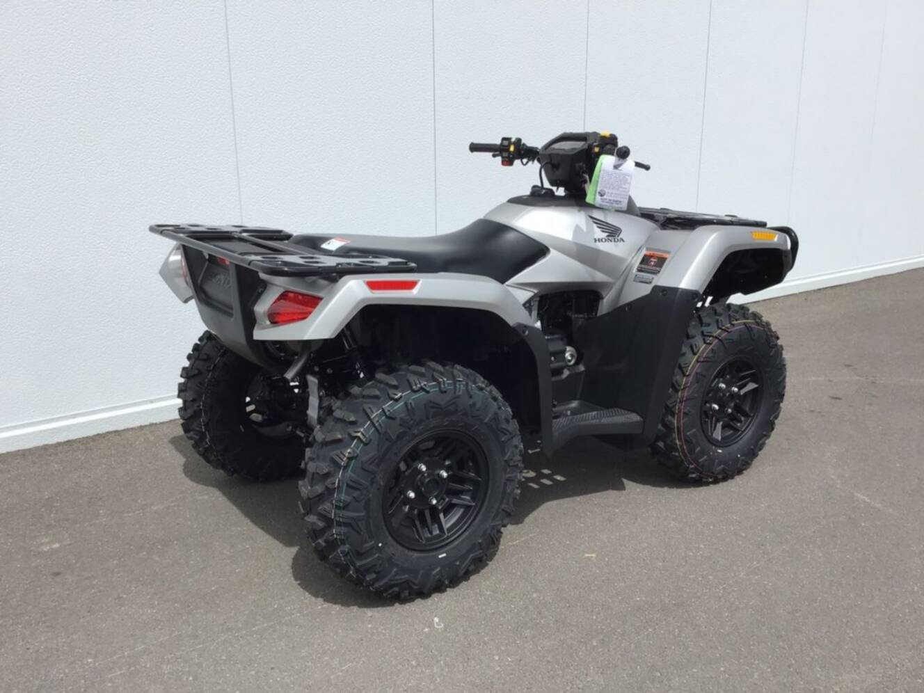A photo of this 2026 Honda® FourTrax Rubicon 700 4x4 Automatic Matte Silver