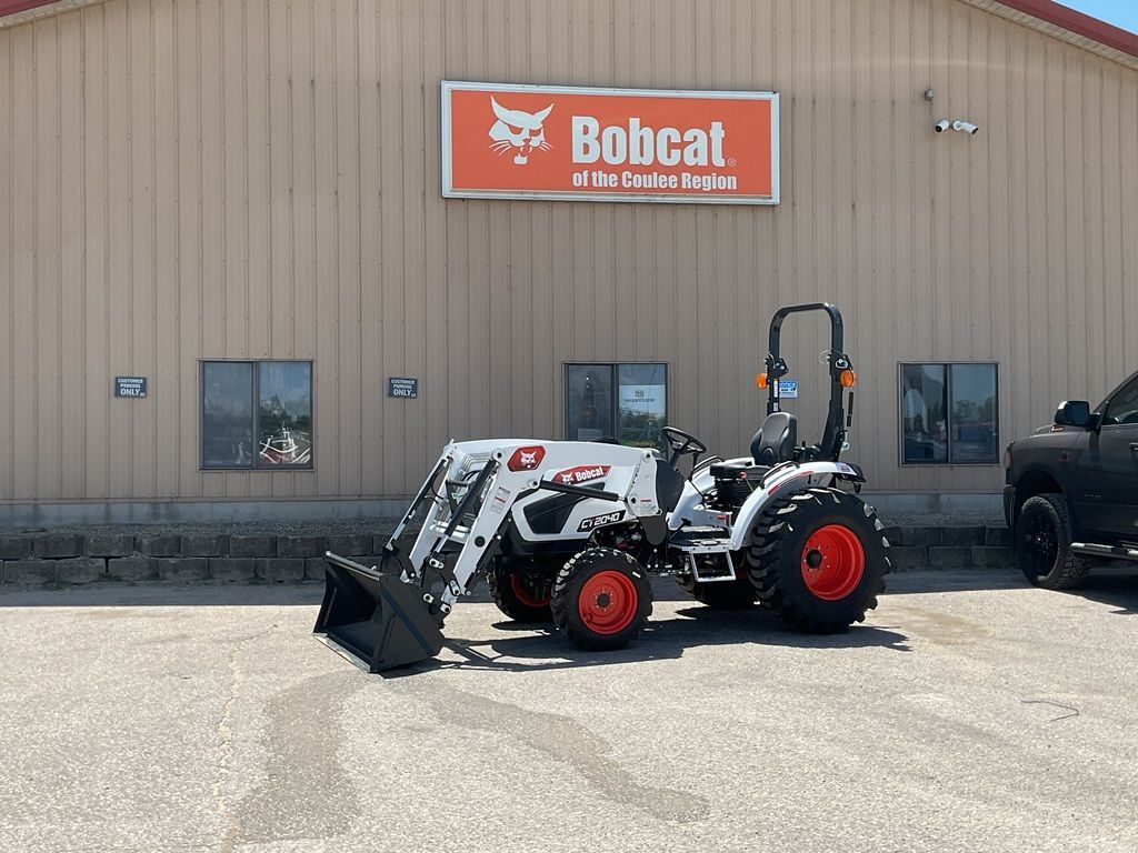 2026 Bobcat Compact Tractors CT2040 HST in La Crescent, MN